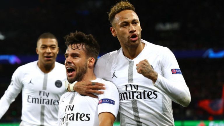 Neymar chấn thương, PSG bị chặn đứng chuỗi trận toàn thắng - Bóng Đá