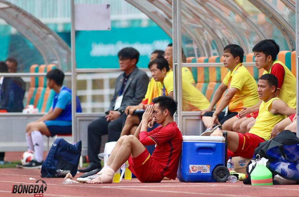 U23 Việt Nam thất bại, HLV Park Hang-seo lặng người trên ghế chỉ đạo - Bóng Đá