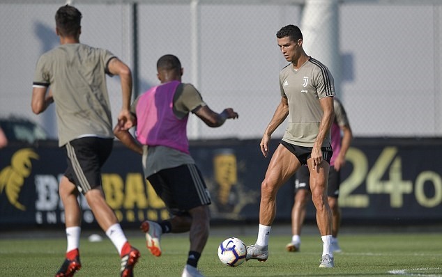 Ảnh tập Juventus và Ronaldo - Bóng Đá