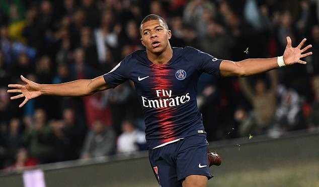 Mbappe 4 bàn trong 13 phút, PSG hủy diệt Lyon không tưởng - Bóng Đá