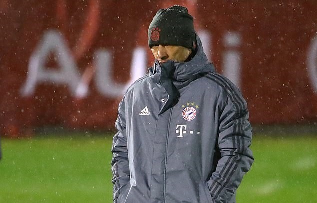 Tổng hợp Bundesliga: Bayern Munich tuyệt vọng bám đuổi Dortmund - Bóng Đá