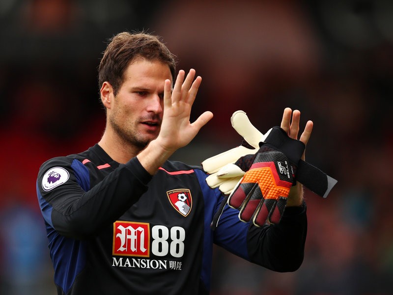 ĐHTB vòng 15 Premier League: Điểm sáng hiếm hoi của Man Utd! - Bóng Đá