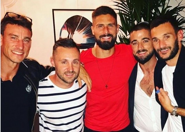 Bị cảnh sát sờ gáy, sao Tottenham nguy cơ lỡ đại chiến Man Utd - Bóng Đá