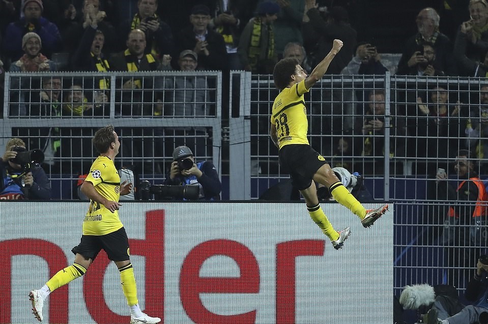 Thần đồng nước Anh rực sáng, Dortmund hủy diệt Atletico Madrid - Bóng Đá