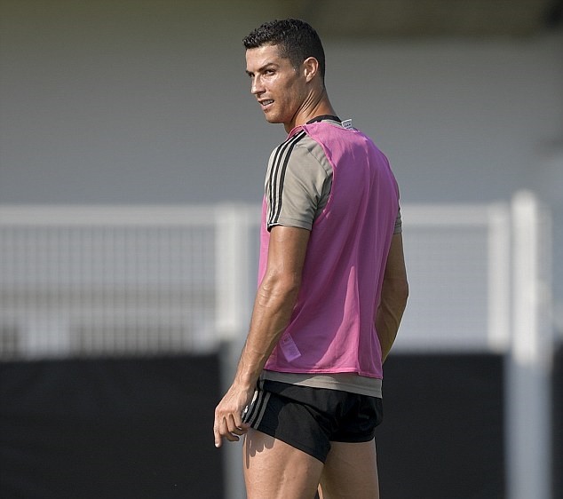 Ảnh tập Juventus và Ronaldo - Bóng Đá