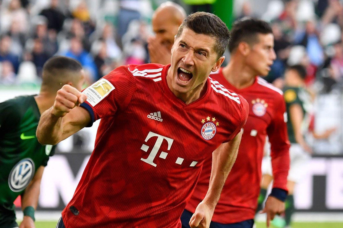 Sát thủ ghi 2 bàn, 1 kiến tạo giúp 10 người Bayern vượt khủng hoảng - Bóng Đá