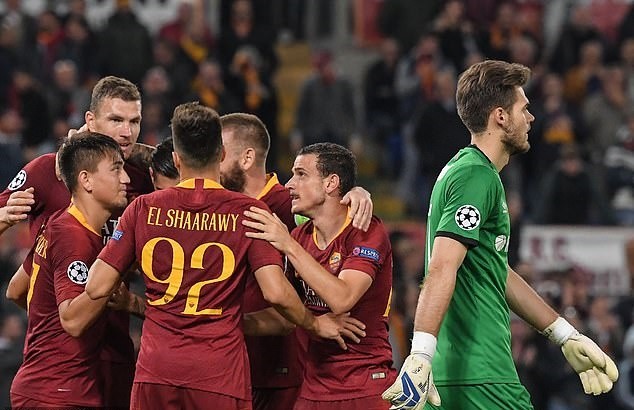 Dzeko lập cú đúp, AS phả hơi nóng vào gáy Real Madrid - Bóng Đá