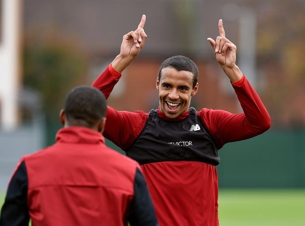 Đội hình kết hợp Arsenal & Liverpool: Không có chỗ cho Sanchez - Bóng Đá