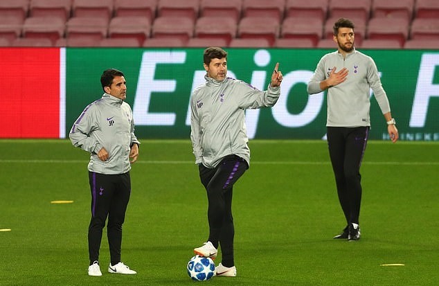 Thư thả trước giờ sinh tử, Tottenham không ngại hạ Barcelona - Bóng Đá