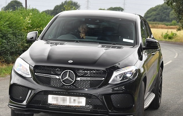 Ảnh Man United tới sân tập - Bóng Đá