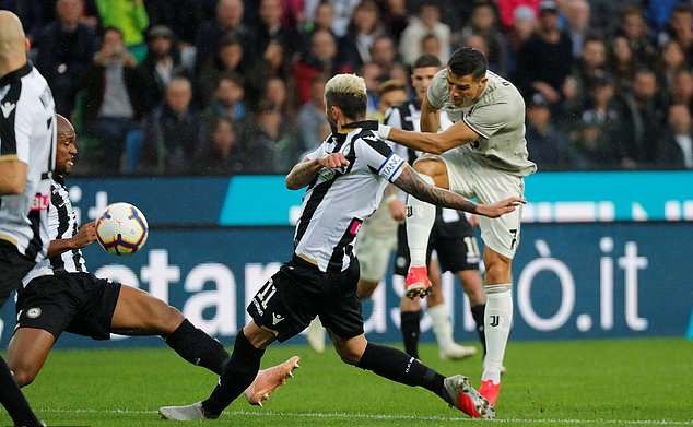 Ronaldo rực sáng trong ngày Real lập 'kỷ lục' tệ không tưởng - Bóng Đá