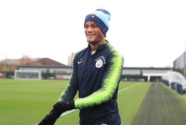 Chơi trò lạ, Man City chờ biến Man United thành con rối ở Etihad - Bóng Đá
