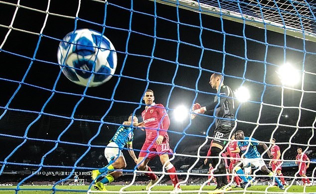 Hủy diệt Red Star, Napoli đẩy Liverpool tới cánh cửa địa ngục - Bóng Đá