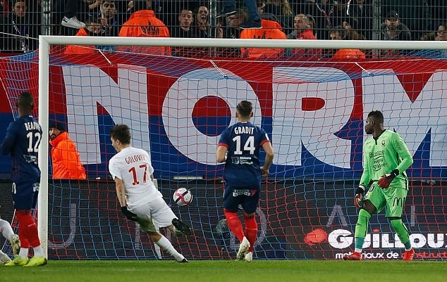 Sau tất cả, Thierry Henry đã giải hạn với AS Monaco - Bóng Đá