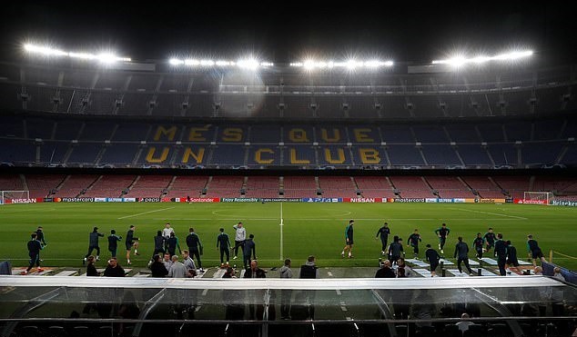 Thư thả trước giờ sinh tử, Tottenham không ngại hạ Barcelona - Bóng Đá