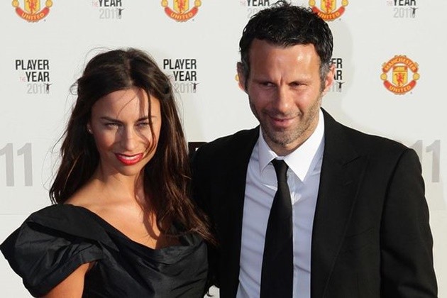 Ryan Giggs công khai bạn gái mới bốc lửa - Bóng Đá