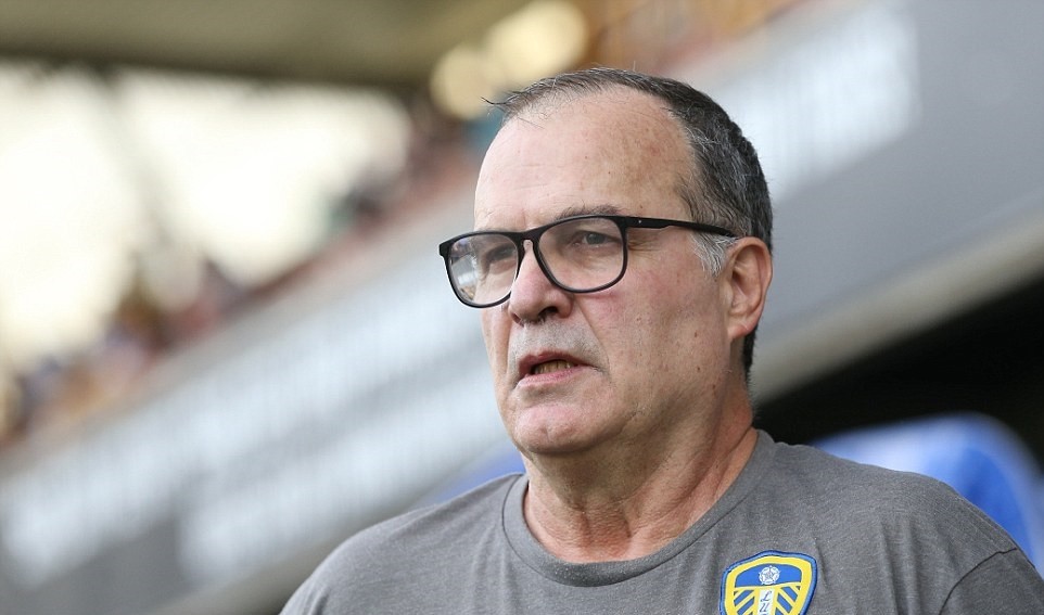 Ghi bàn kịch tính phút chót, Leeds của 'phù thủy' Bielsa tiếp tục ngự trị trên đỉnh - Bóng Đá