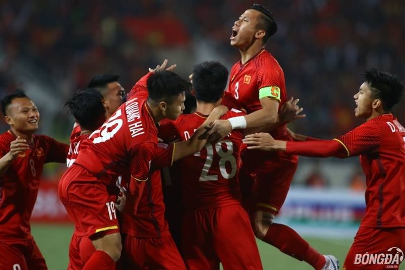 Quang Hải xâu kim, kiến tạo và lừa cả hàng thủ Malaysia - Bóng Đá