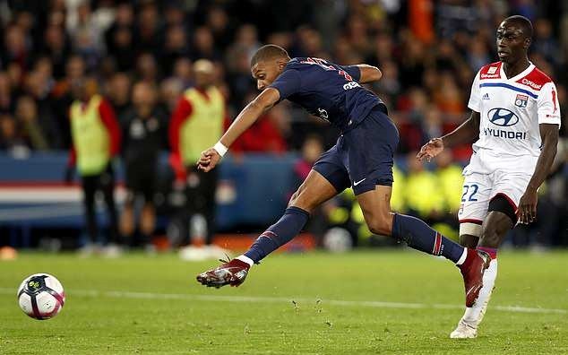 Mbappe 4 bàn trong 13 phút, PSG hủy diệt Lyon không tưởng - Bóng Đá