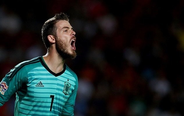 Sợ mất vị trí, De Gea đầy căng thẳng trên sân tập Tây Ban Nha - Bóng Đá