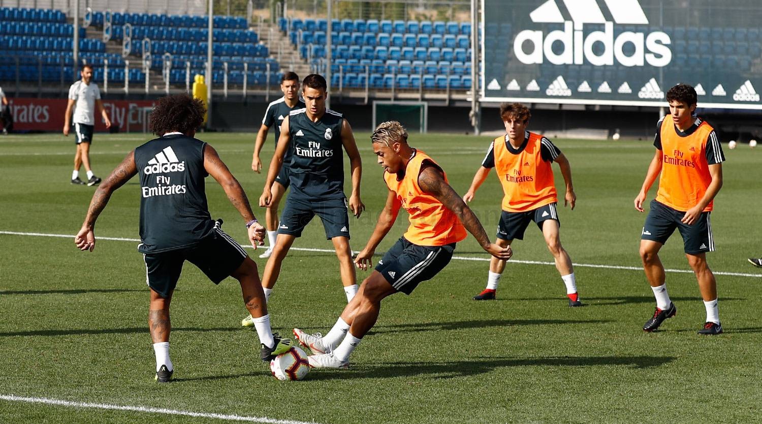Ảnh tập Real Madrid - Bóng Đá