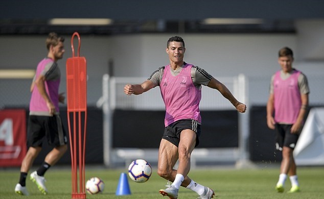 Ảnh tập Juventus và Ronaldo - Bóng Đá