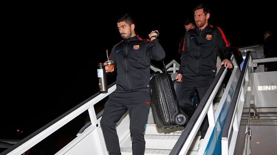 Chùm ảnh: Barcelona hành quân đến Madrid - Bóng Đá