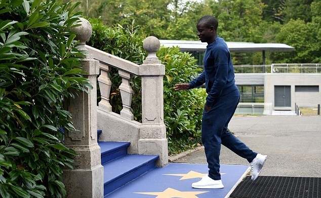 Ở M.U u sầu ra sao, Pogba lên tuyển lại thế này đây - Bóng Đá