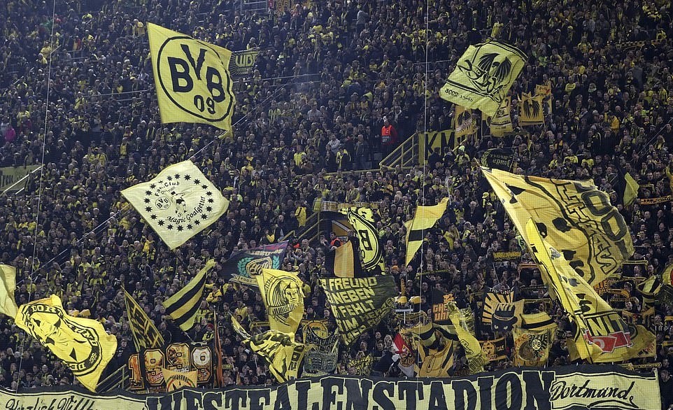 Thần đồng nước Anh rực sáng, Dortmund hủy diệt Atletico Madrid - Bóng Đá
