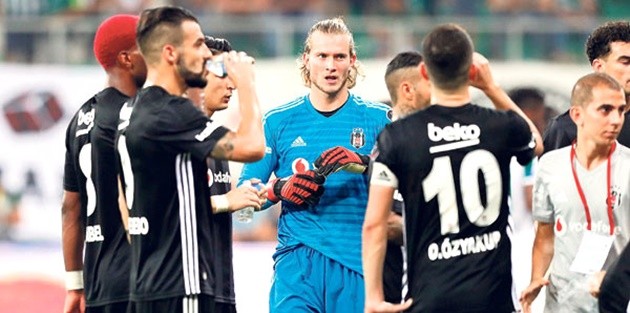 Karius lại mắc sai lầm chết người khiến Besiktas trả giá đắt - Bóng Đá