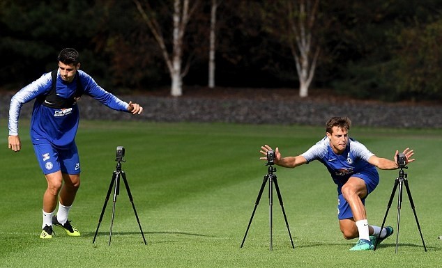 Đội hình kết hợp Chelsea - Man Utd: 7 màu xanh, chỉ 4 màu đỏ! - Bóng Đá