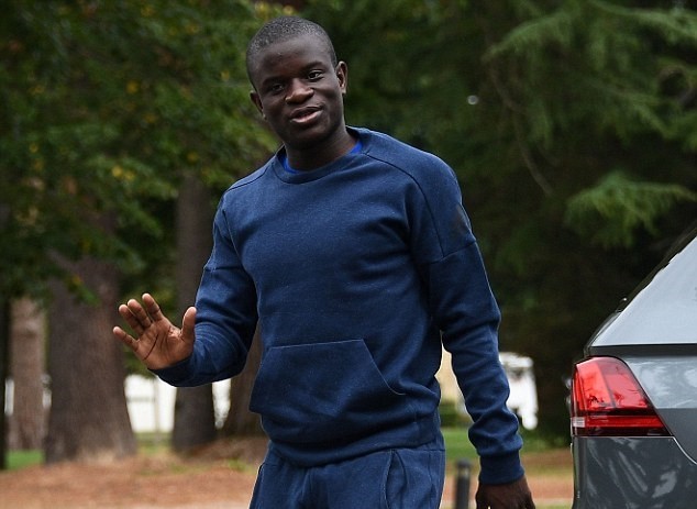 Ở M.U u sầu ra sao, Pogba lên tuyển lại thế này đây - Bóng Đá