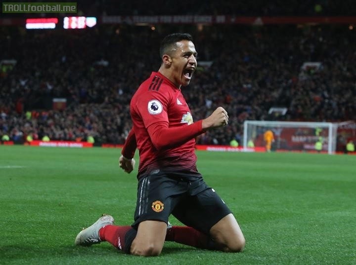 Mourinho chưa đi, Zidane đã xuất hiện khắp Old Trafford - Bóng Đá