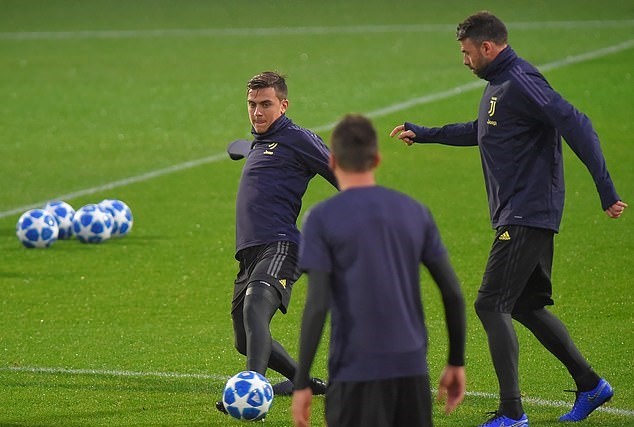 Ronaldo chỉ mặt đồng đội, Juventus chờ hạ Man Utd - Bóng Đá