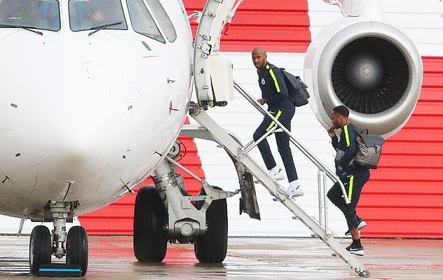 Thua sốc Lyon, 'tội đồ' của Man City vẫn chưa hoàn hồn trở lại - Bóng Đá