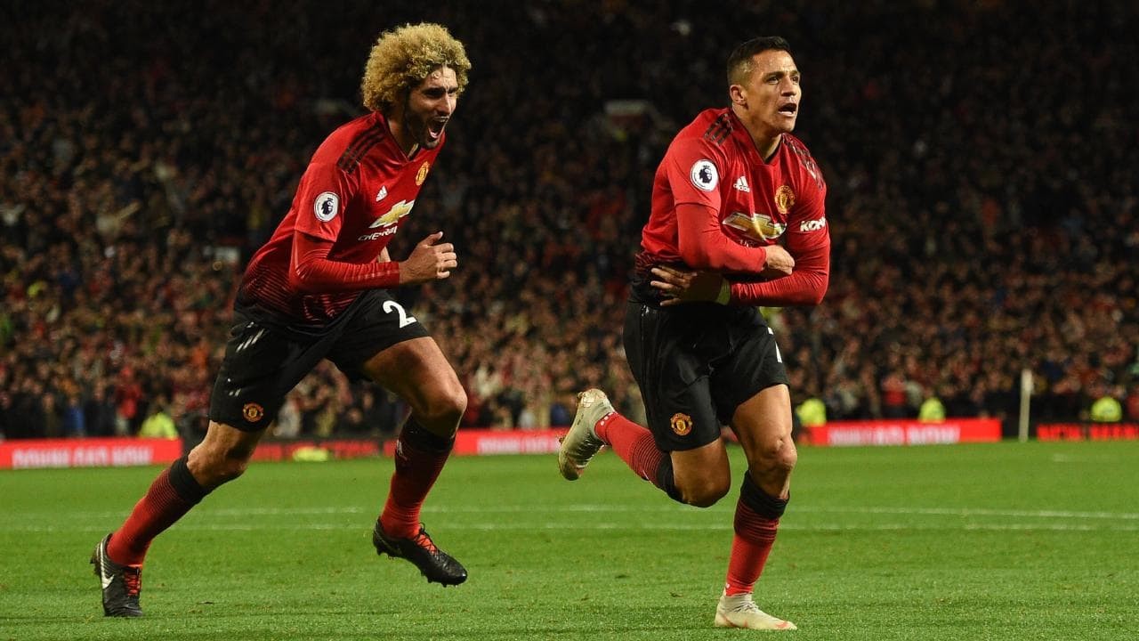 Tương lai đã quyết, Mourinho trở lại M.U với nụ cười bí ẩn - Bóng Đá