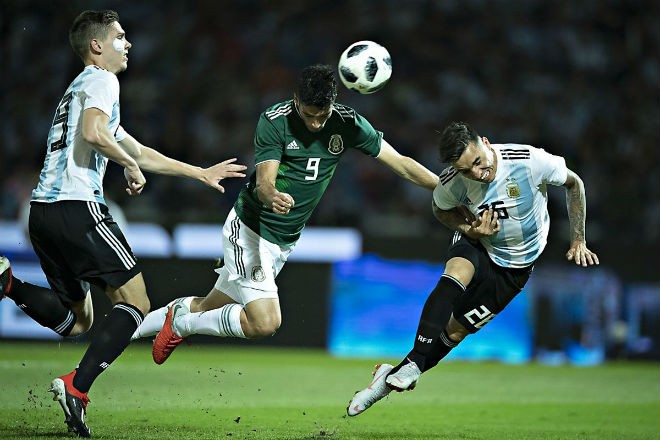 Ăn tối với Messi, Pogba thưởng thức trào lưu 