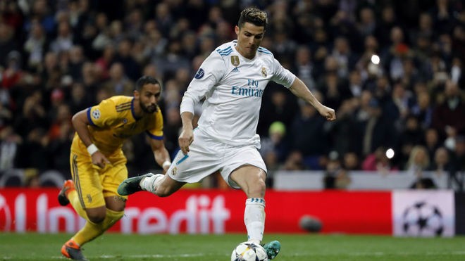 CR7 là ai? Real Madrid 'cạn tàu ráo máng', coi Ronaldo như không tồn tại - Bóng Đá