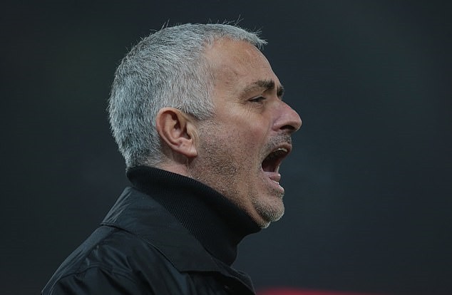Bằng chứng hàng thủ Man Utd chơi như đội bóng nghiệp dư trước Arsenal - Bóng Đá