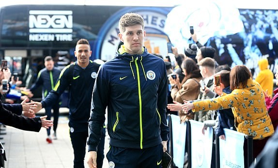 Ảnh Man City Chelsea tới Etihad - Bóng Đá