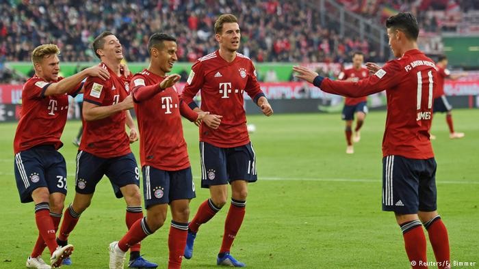 Sát thủ ghi 2 bàn, 1 kiến tạo giúp 10 người Bayern vượt khủng hoảng - Bóng Đá