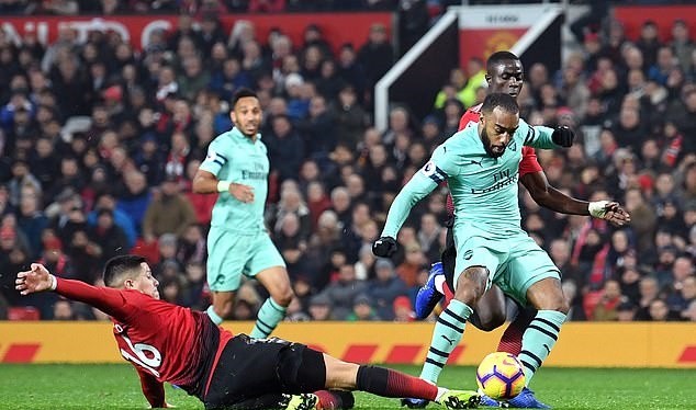Bằng chứng hàng thủ Man Utd chơi như đội bóng nghiệp dư trước Arsenal - Bóng Đá