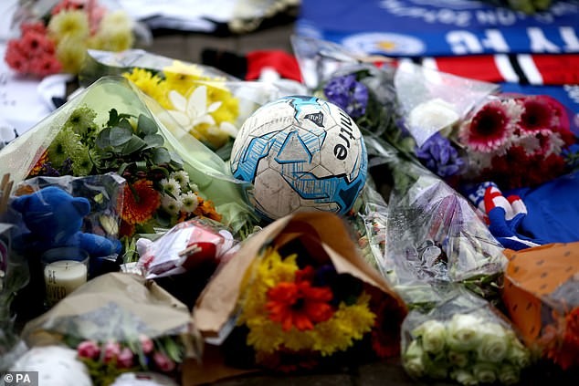 9 cái tên chấn thương, Man Utd đấu Liverpool với đội hình nào? - Bóng Đá