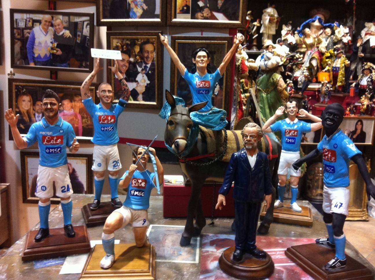 Đại chiến Napoli - Juventus phiên bản các ngôi sao búp bê  - Bóng Đá