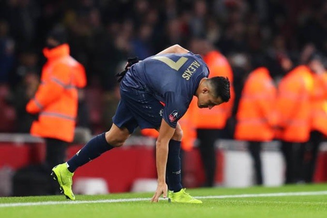 Thua đau Man United, Emery nói một lời thật lòng về Sanchez - Bóng Đá