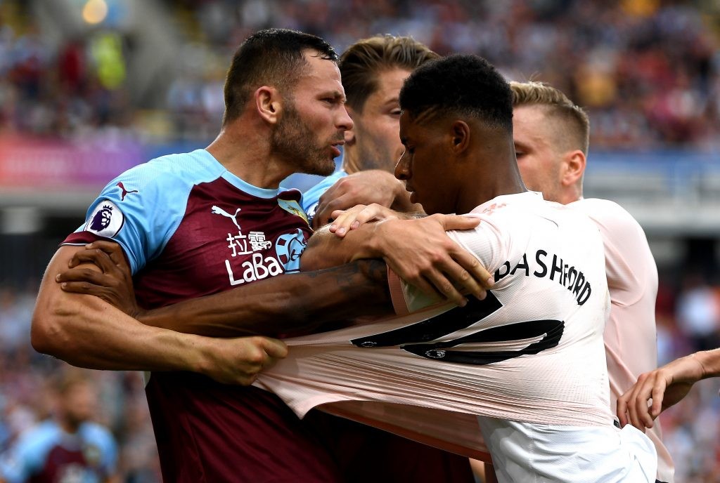 Mourinho nói lời cực CHUẨN về Rashford sau tấm thẻ đỏ - Bóng Đá