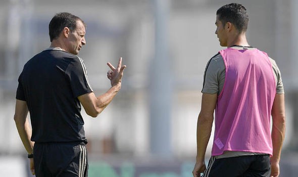 Vì điều này, Ronaldo khiến HLV Juventus đau đầu - Bóng Đá