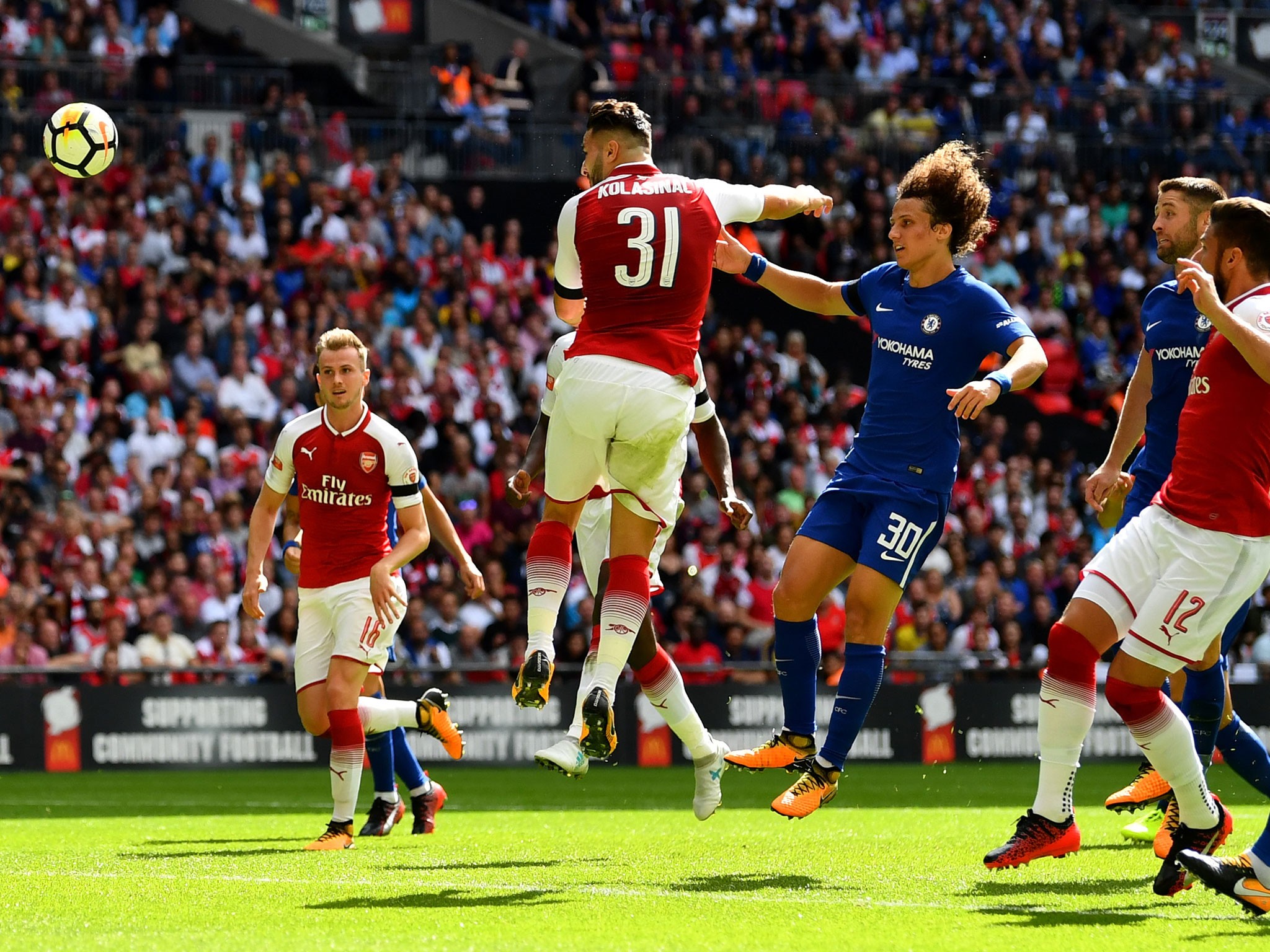 Sead Kolasinac và hành trình chinh phục Ngoại hạng Anh - Bóng Đá