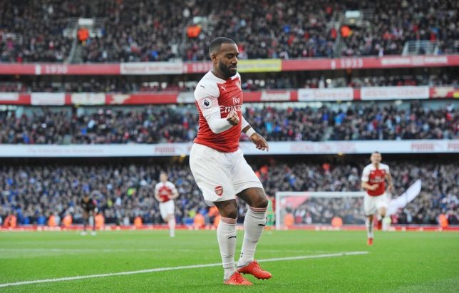 Emery chỉ cách Lacazette cải thiện - Bóng Đá