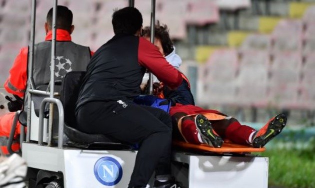 Nóng! Keita nhập viện khẩn cấp, nguy cơ lỡ đại chiến Man City - Bóng Đá